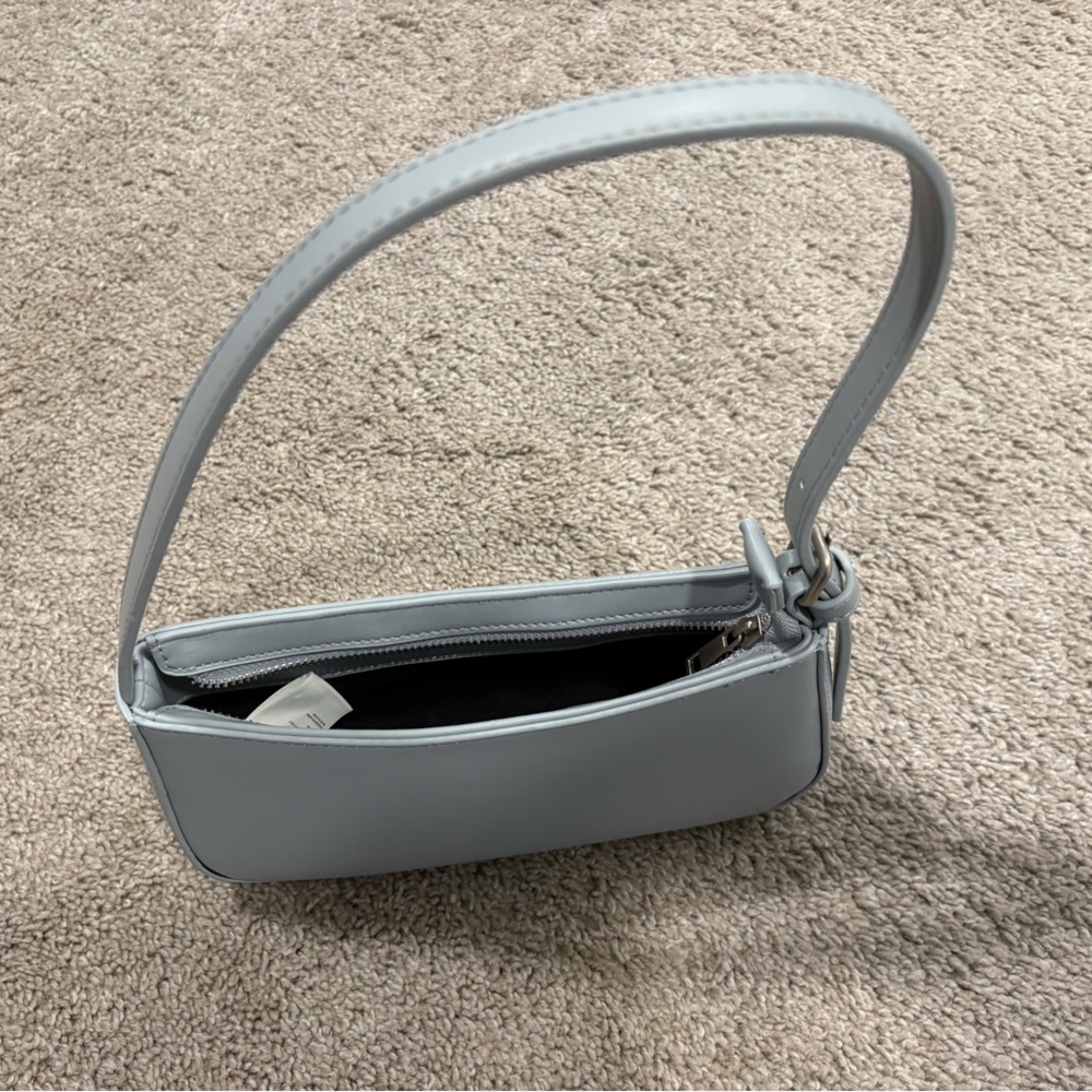 Light blue mini purse🩵 - Picture 4 of 4